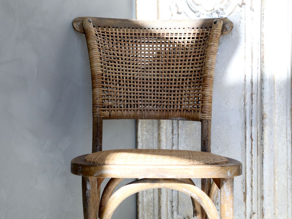 Chic Antique Fransk spisestuestol med flettet sete og rygg 41034200